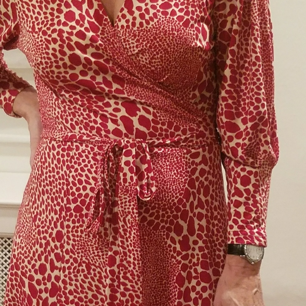 Nwt Flattering Wrap Around In Soft Knit L - image 5